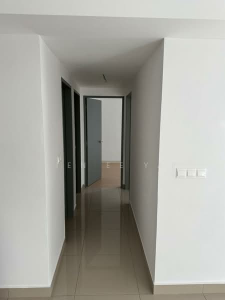 Servis Apartment untuk Disewa di M Arisa - Tien Ee Yap - Corridor - PropertyGuru.com.my