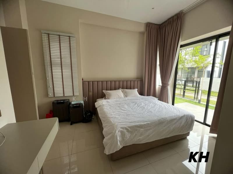Semi-Detached House for Sale in Kota Kemuning (Shah Alam) - KH Chong - Bedroom - PropertyGuru.com.my