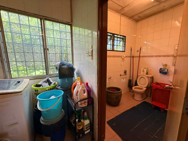 2-storey Terraced House for Sale in Taman Bukit Maluri (Kepong) - Alven Lim - Bathroom - PropertyGuru.com.my