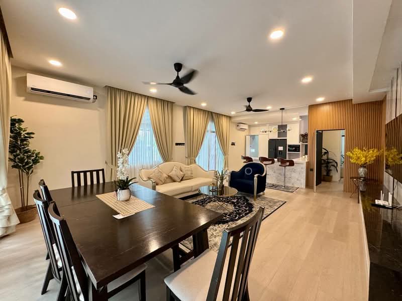 2-storey Terraced House for Sale in Taman Dato Onn (Johor Bahru) - Ben Foo - Living Room - PropertyGuru.com.my
