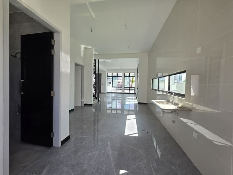 Semi-Detached House for Sale in Setia Tropika (Johor Bahru) - Agnes . - PropertyGuru.com.my