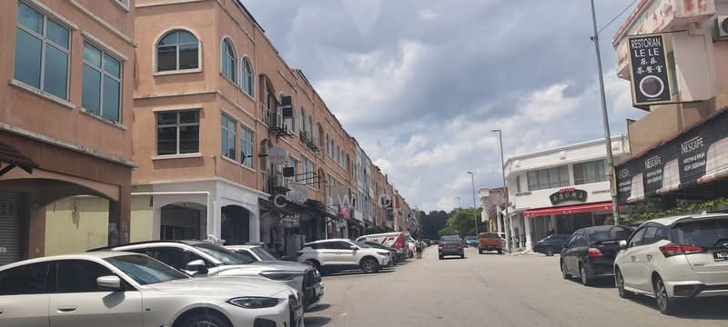 Shop for Rent in Bandar Puteri Puchong (Puchong) - FC Wong - Exterior - PropertyGuru.com.my