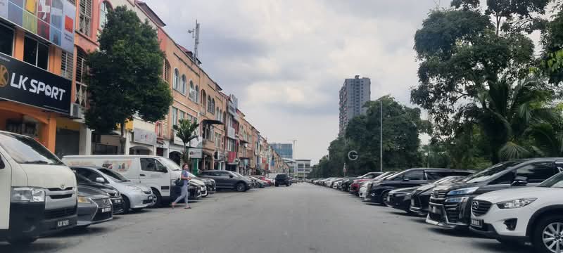 Shop for Rent in Bandar Puteri Puchong (Puchong) - FC Wong - Exterior - PropertyGuru.com.my
