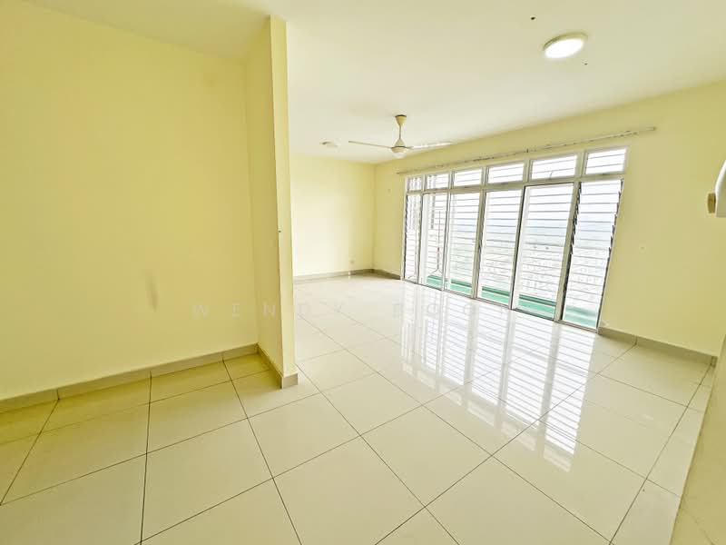 Kondominium untuk Dijual di Dwiputra Residences - Wendy Boon - Living Room - PropertyGuru.com.my