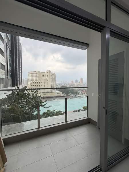 Servis Apartment untuk Disewa di Dorsett Waterfront Subang - david lee - Balcony - PropertyGuru.com.my