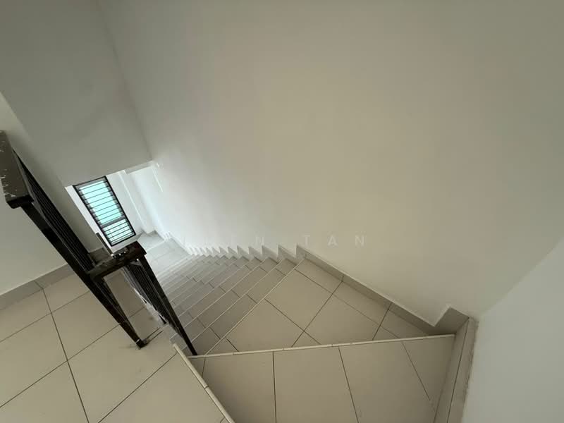 2-storey Terraced House for Sale in Taman Scientex Senai (Senai) - Iden Tan - Corridor - PropertyGuru.com.my