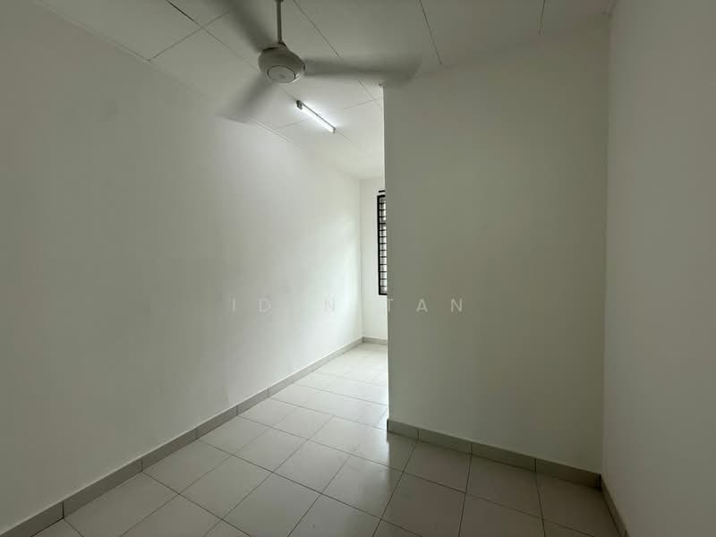 2-storey Terraced House for Sale in Taman Scientex Senai (Senai) - Iden Tan - Interior - PropertyGuru.com.my