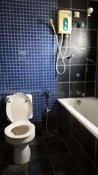Kondominium untuk Disewa di Endah Ria - Kevin Chow - Bathroom - PropertyGuru.com.my