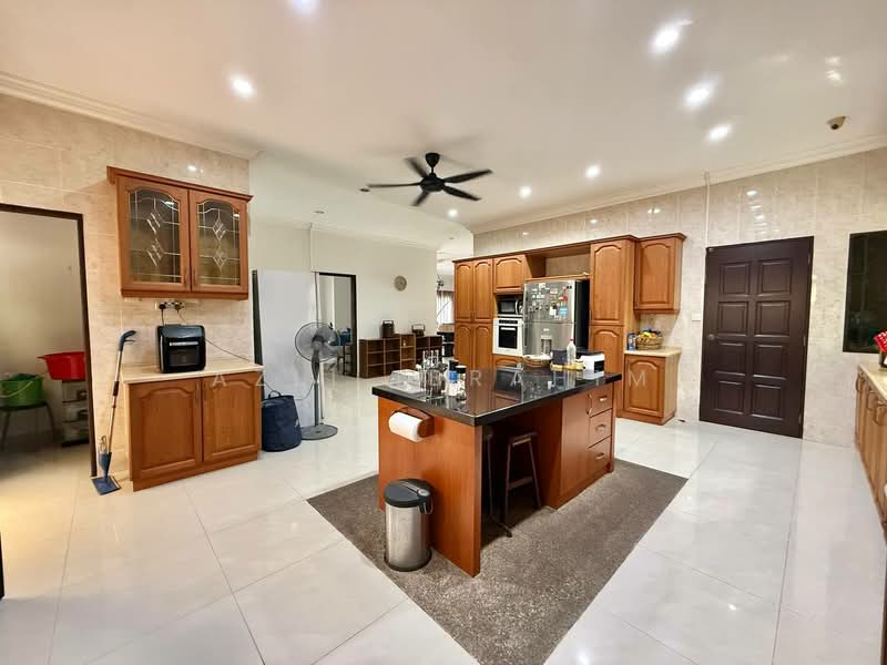 Bungalow House untuk Dijual di Kajang (Selangor) - Azli Ibrahim - Kitchen - PropertyGuru.com.my