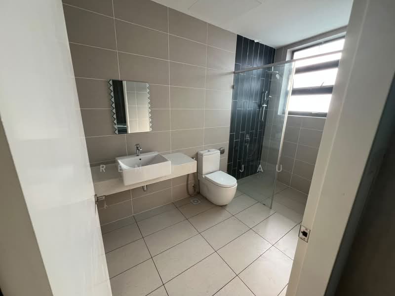 Servis Apartment untuk Disewa di The Cruise Residence - Renetta Jau - Bathroom - PropertyGuru.com.my