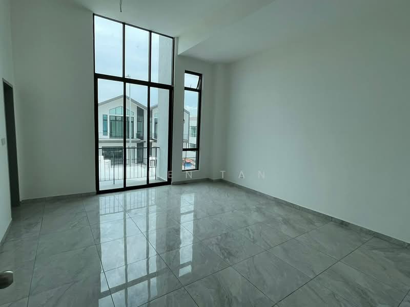2-storey Terraced House for Sale in Bandar Putra (Kulai) - Iden Tan - Living Room - PropertyGuru.com.my