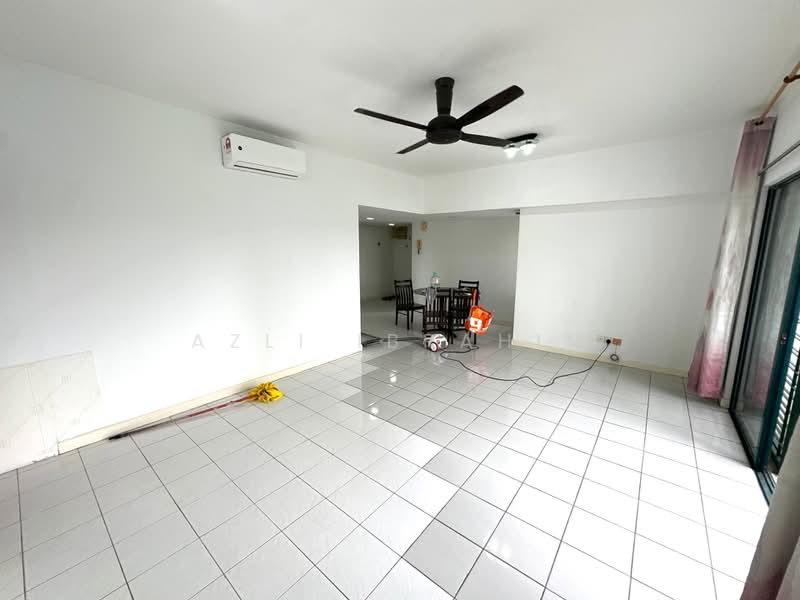 Condominium for Sale at Tiara Ampang - Azli Ibrahim - Living Room - PropertyGuru.com.my