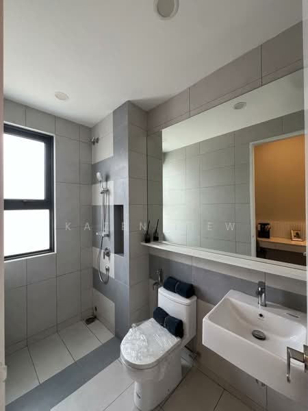 3.5-storey Terraced House for Sale in Cyberjaya (Selangor) - Kazen Liew - Bathroom - PropertyGuru.com.my