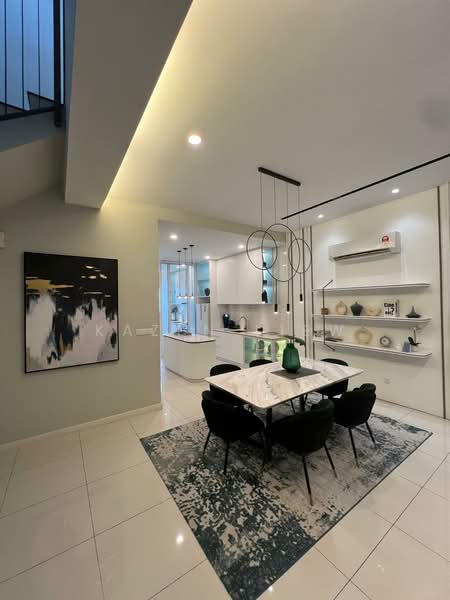 3.5-storey Terraced House for Sale in Cyberjaya (Selangor) - Kazen Liew - Dining Room - PropertyGuru.com.my