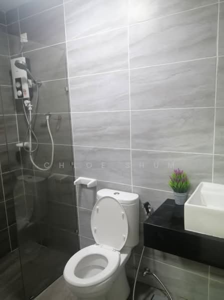 Servis Apartment untuk Disewa di KSL Residence @ Daya - Chloe Shum - Bathroom - PropertyGuru.com.my