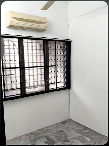 2-storey Terraced House for Rent in Pekan Batu 9 (Cheras) - Henry Lim - Interior - PropertyGuru.com.my