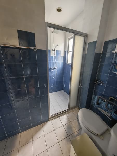 Kondominium untuk Disewa di Villa Flora - Lisa Low - Bathroom - PropertyGuru.com.my