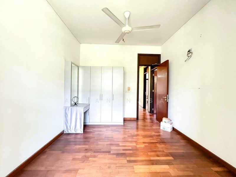 Rumah Teres 2 Tingkat untuk Dijual di Bukit Jelutong (Shah Alam) - Azian Nasa - Bedroom - PropertyGuru.com.my