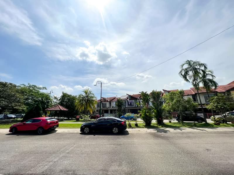 Rumah Teres 2 Tingkat untuk Dijual di Bukit Jelutong (Shah Alam) - Azian Nasa - Exterior - PropertyGuru.com.my