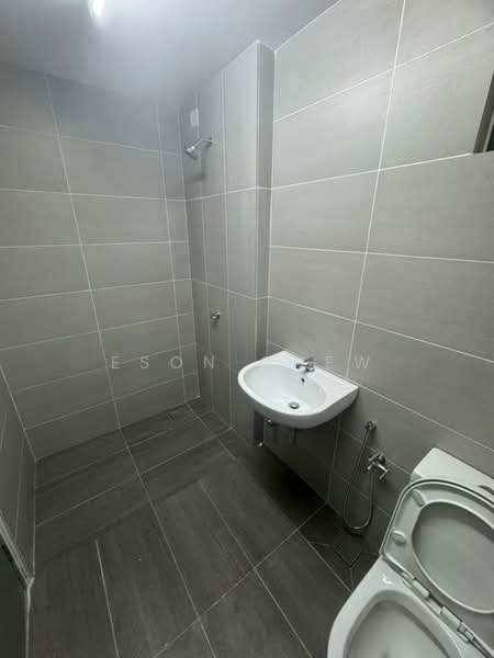 Kediaman Servis untuk Disewa di Parkland Residence @ Kajang 2 - Eson Chew - Bathroom - PropertyGuru.com.my