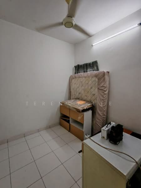 Pangsapuri untuk Disewa di Seri Pinang - Terence Lee - Bedroom - PropertyGuru.com.my