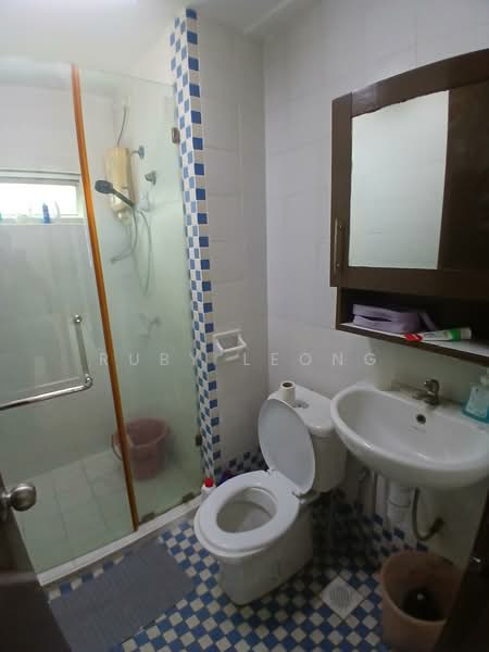 Condominium for Rent at Perdana Emerald - Ruby Leong - Bathroom - PropertyGuru.com.my