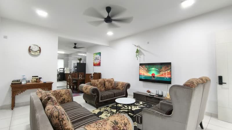 2-storey Terraced House for Sale in Seremban (Negeri Sembilan) - Marcus Yeow - Living Room - PropertyGuru.com.my