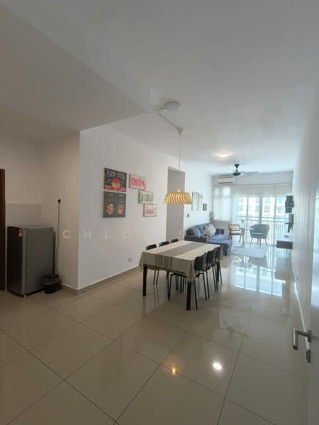 Servis Apartment untuk Disewa di Meridin Bayvue Serviced Apartment - Chloe Shum - Living Room - PropertyGuru.com.my
