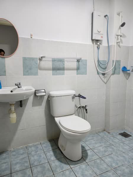 Kondominium untuk Dijual di Ken Damansara - Tiffany Soo - Bathroom - PropertyGuru.com.my