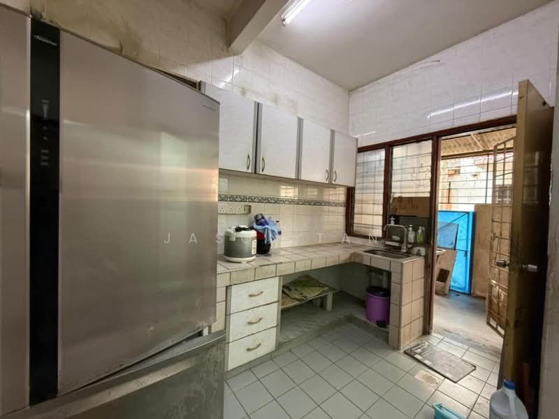 Rumah Teres 2 Tingkat untuk Dijual di TAMAN PUCHONG UTAMA (Puchong) - Jason Tan - Kitchen - PropertyGuru.com.my