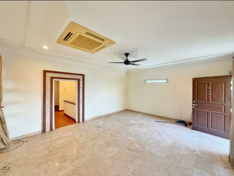 Rumah Berkembar untuk Dijual di Taman Chee Seng (Tanjung Bungah) - Ping Koay - Living Room - PropertyGuru.com.my