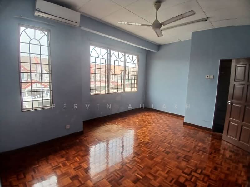 Rumah Teres 2 Tingkat untuk Disewa di Usj 11 (Subang Jaya) - Pervin Aulakh - PropertyGuru.com.my