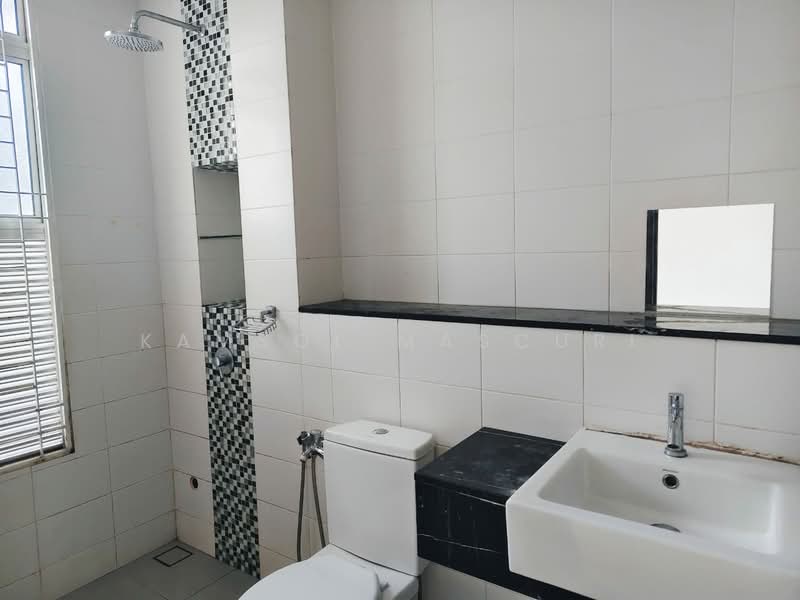 Rumah Teres untuk Dijual di Putrajaya (Putrajaya) - Kamsol Mascuri - Bathroom - PropertyGuru.com.my