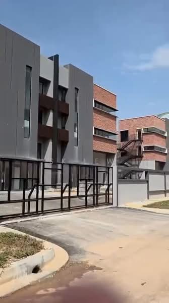 Semi-D Factory for Rent in Puncak Alam (Selangor) - SK Lew - Exterior - PropertyGuru.com.my