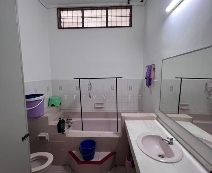 Rumah Teres 2 Tingkat untuk Dijual di Bandar Sunway (Sunway) - Yeevy Lee - Bathroom - PropertyGuru.com.my