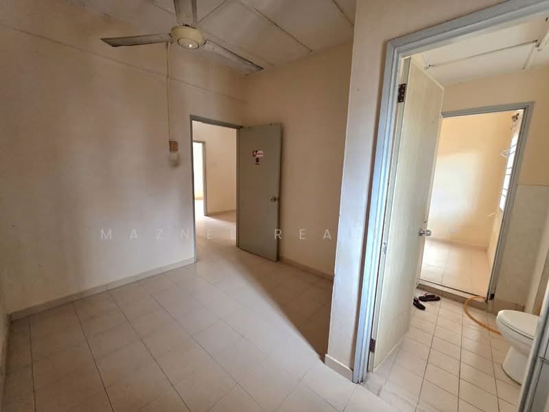 Rumah Teres 2 Tingkat untuk Dijual di Seksyen 8 (Bangi) - Maznee Realtor - Interior - PropertyGuru.com.my