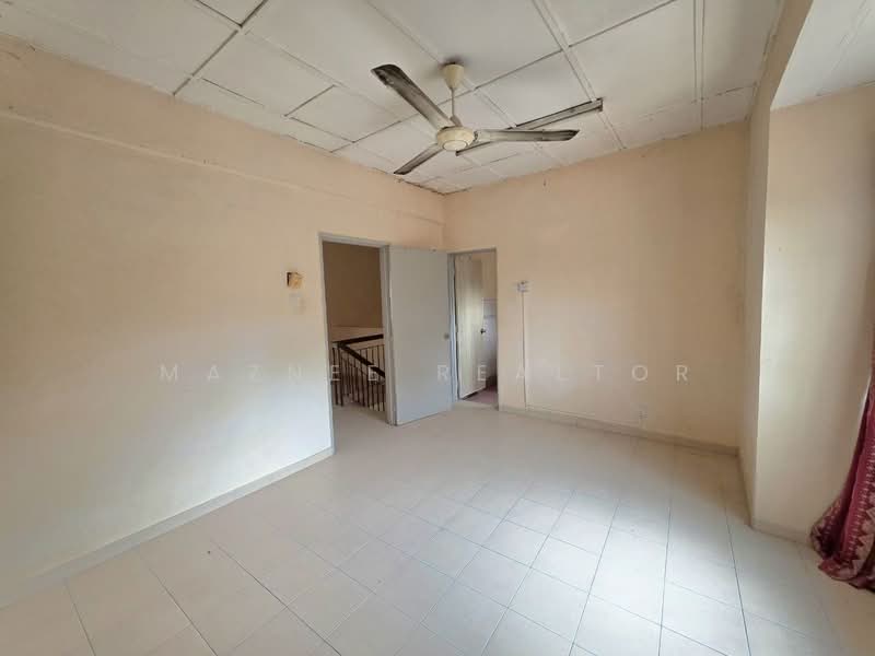 Rumah Teres 2 Tingkat untuk Dijual di Seksyen 8 (Bangi) - Maznee Realtor - Interior - PropertyGuru.com.my