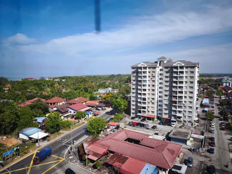 Apartment for Sale at Pangsapuri Indah Taman Air Tawar Indah C - Hasnizam . - PropertyGuru.com.my