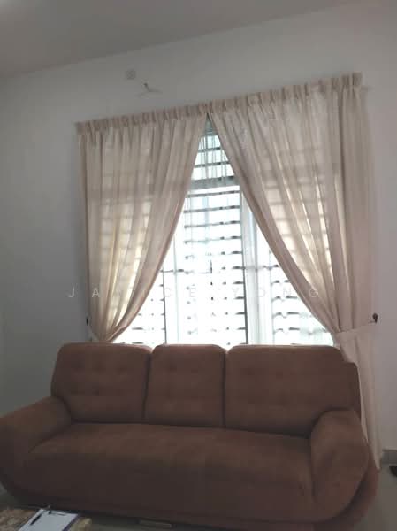 2-storey Terraced House for Rent in Taman Mount Austin (Tebrau) - Janice Yong - Living Room - PropertyGuru.com.my