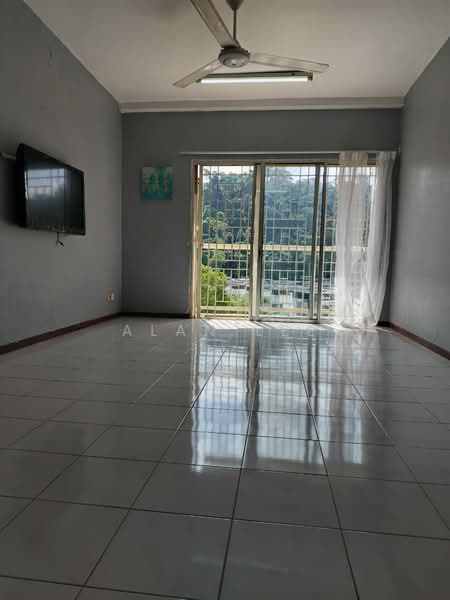 Condominium for Sale at Tiara Intan - Alan Lee - Living Room - PropertyGuru.com.my
