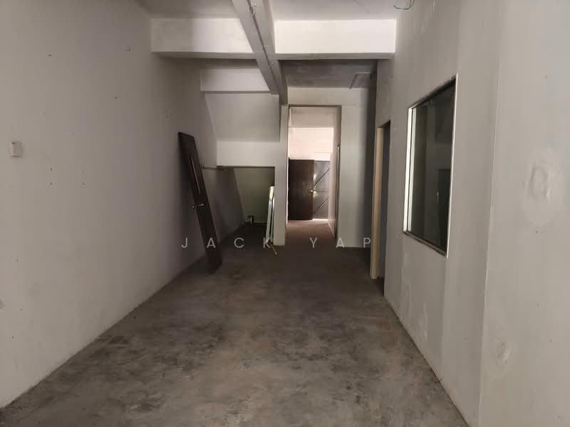 Shop / Office for Rent in Rawang (Selangor) - Jack Yap - Corridor - PropertyGuru.com.my