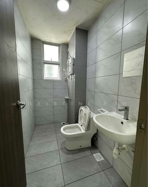 Servis Apartment untuk Disewa di SKS Habitat - Christine Poh - Bathroom - PropertyGuru.com.my