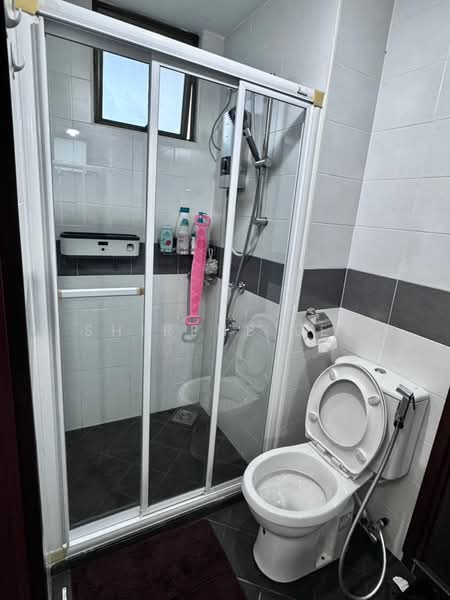 Pangsapuri untuk Dijual di Molek Pine 2 - Shirene Lee - PropertyGuru.com.my