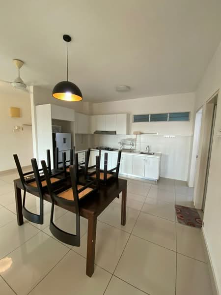 Apartment for Rent at Idaman Residence - SJ CHAN - Kitchen - PropertyGuru.com.my