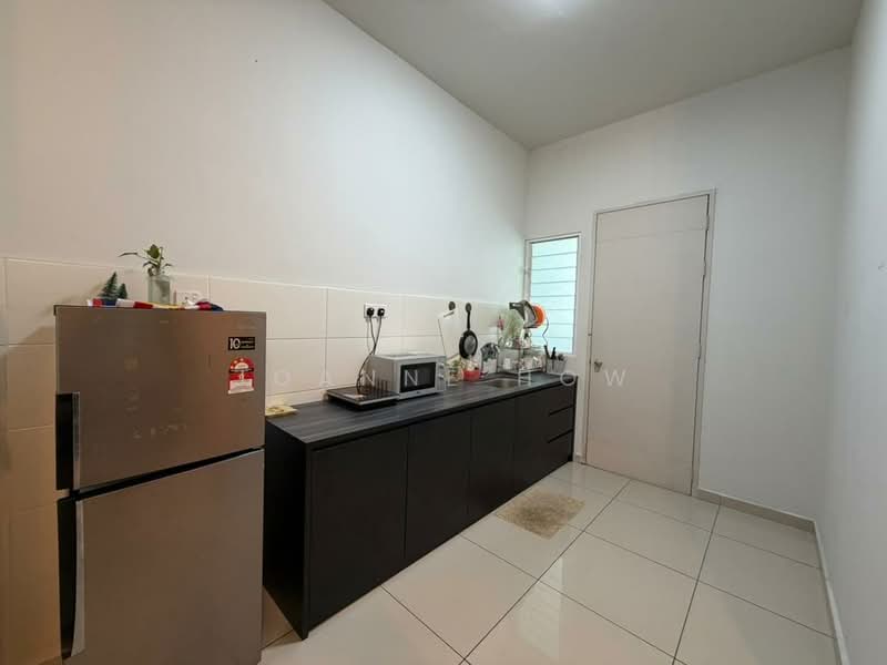 Service Residence for Rent at Parkland Residence - Joanne How - Kitchen - PropertyGuru.com.my
