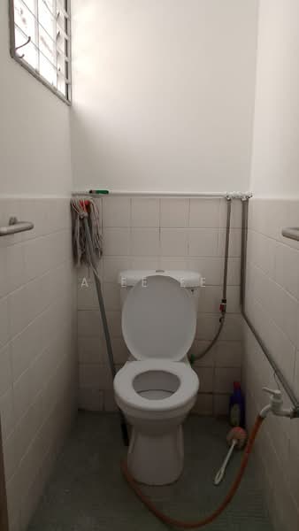 2-storey Terraced House for Rent in Pulau Tikus (Penang) - A Ee Ee - Bathroom - PropertyGuru.com.my