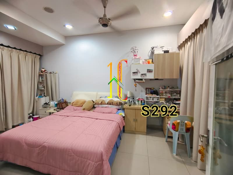 Rumah Berkembar untuk Dijual di Glenmarie Cove (Klang) - M.K. Heng - Bedroom - PropertyGuru.com.my