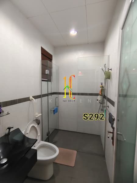 Rumah Berkembar untuk Dijual di Glenmarie Cove (Klang) - M.K. Heng - Bathroom - PropertyGuru.com.my