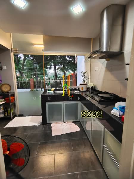 Rumah Berkembar untuk Dijual di Glenmarie Cove (Klang) - M.K. Heng - Kitchen - PropertyGuru.com.my