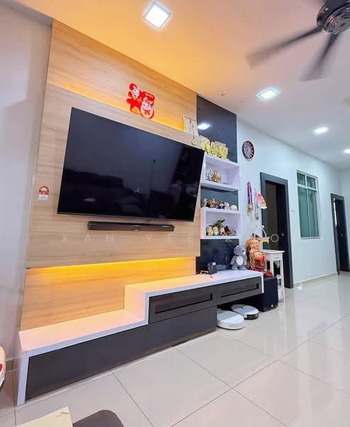 1-storey Terraced House for Sale in Segamat (Johor) - Kah Yee Koo - Living Room - PropertyGuru.com.my